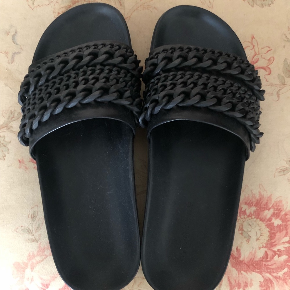 Kendall + Kylie chain link slide sandals